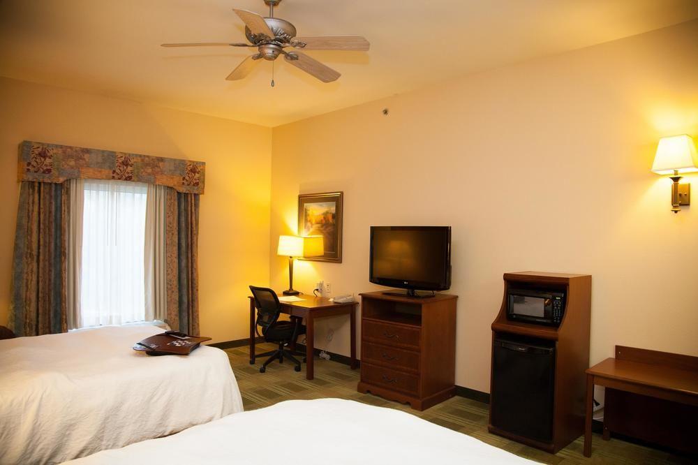Hampton Inn Brownwood Exterior photo